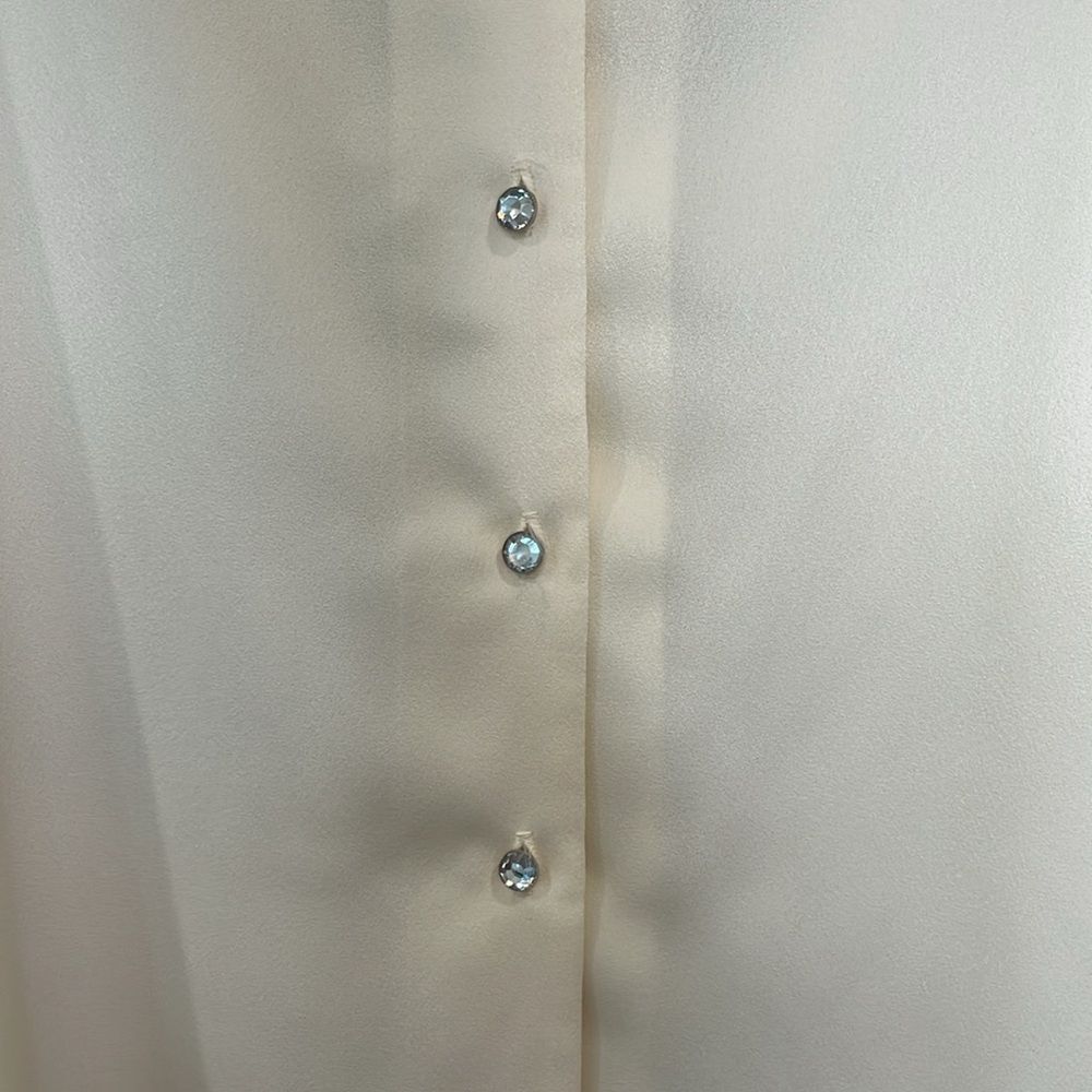 Ivory Blouse - Picture 4 of 7